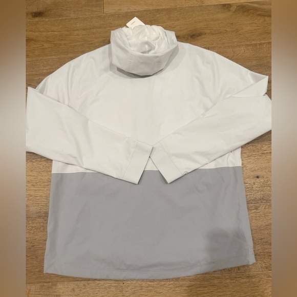 BNWT VUORI Oahu Col: salt/storm Rain Jacket size L $238 - Picture 10 of 16